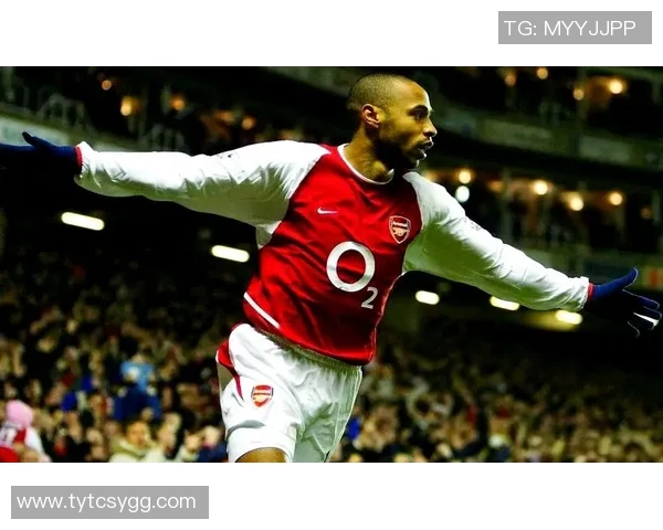 2016年退役足球明星回顾与他们的传奇职业生涯的精彩瞬间 2016年退役足球明星回顾与他们的传奇职业生涯的精彩瞬间