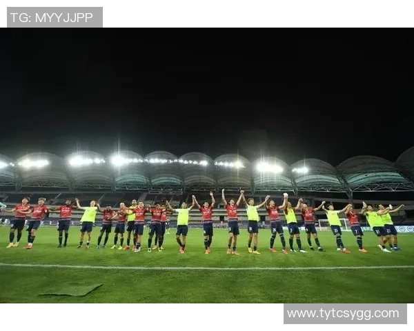 上海足球队与深圳足球队赛后状态分析与复盘探讨