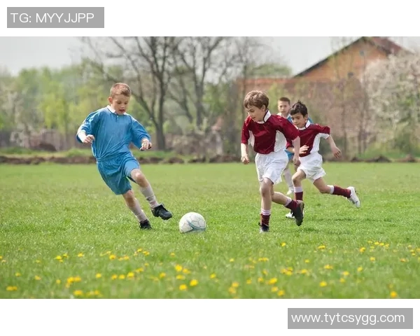 六一足球明星大全：探索儿童足球界的璀璨星辰与成长故事