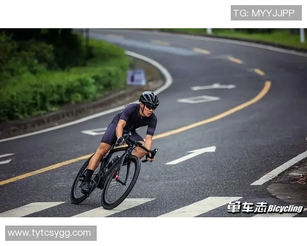 广州足球队在精英赛中的速度优势分析与表现点评 广州足球队在精英赛中的速度优势分析与表现点评