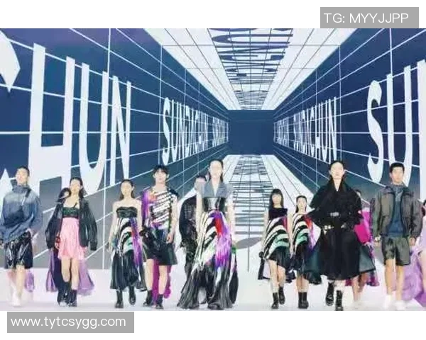 足球明星线条图展现运动之美与激情的完美结合